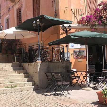Locanda Genovese 20 La Maddalena  Esterno foto